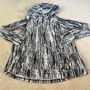 Lularoe large black/white pattern hoodie